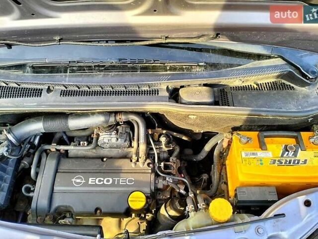 Серый Опель Мерива, объемом двигателя 1.4 л и пробегом 185 тыс. км за 4550 $, фото 1 на Automoto.ua