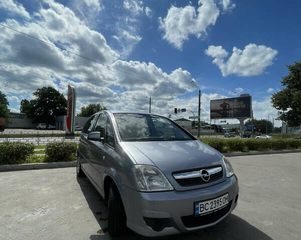 Сірий Опель Меріва, об'ємом двигуна 1.6 л та пробігом 163 тис. км за 4150 $, фото 1 на Automoto.ua