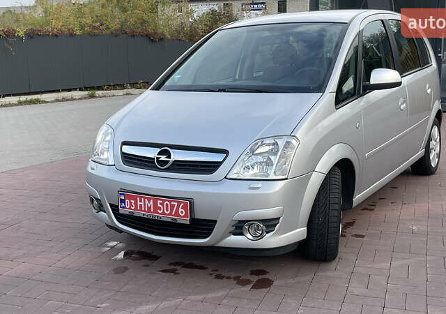 Сірий Опель Меріва, об'ємом двигуна 1.6 л та пробігом 170 тис. км за 4750 $, фото 1 на Automoto.ua