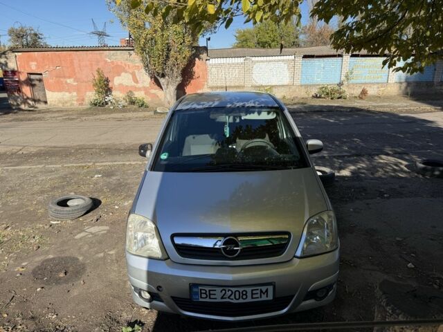 Сірий Опель Меріва, об'ємом двигуна 1.7 л та пробігом 150 тис. км за 3300 $, фото 1 на Automoto.ua