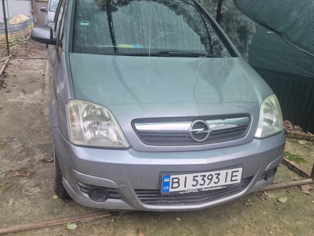 Серый Опель Мерива, объемом двигателя 1.6 л и пробегом 180 тыс. км за 5964 $, фото 1 на Automoto.ua