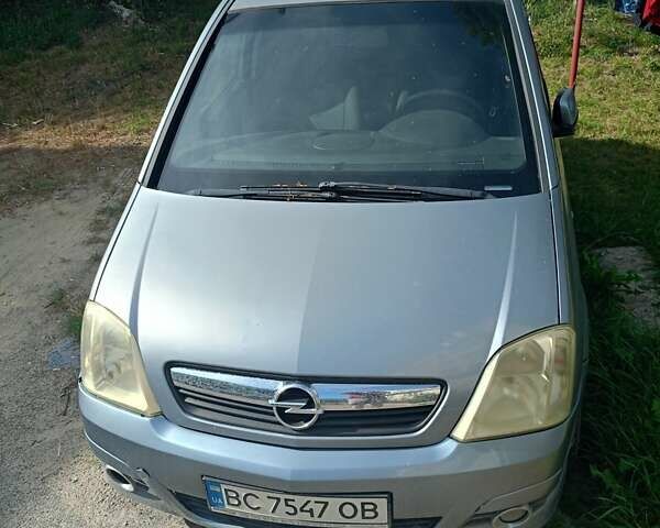 Сірий Опель Меріва, об'ємом двигуна 1.6 л та пробігом 157 тис. км за 5300 $, фото 1 на Automoto.ua