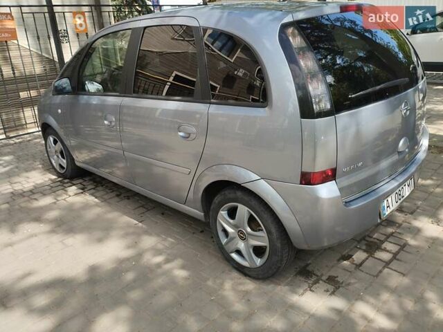 Сірий Опель Меріва, об'ємом двигуна 1.2 л та пробігом 207 тис. км за 5200 $, фото 1 на Automoto.ua