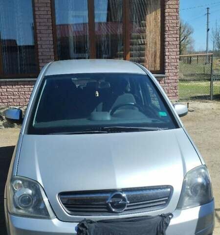 Серый Опель Мерива, объемом двигателя 1.6 л и пробегом 220 тыс. км за 5800 $, фото 1 на Automoto.ua