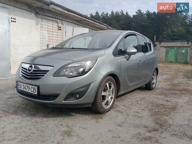 Сірий Опель Меріва, об'ємом двигуна 1.36 л та пробігом 178 тис. км за 7700 $, фото 1 на Automoto.ua