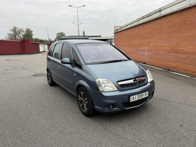 Синий Опель Мерива, объемом двигателя 1.6 л и пробегом 237 тыс. км за 3600 $, фото 1 на Automoto.ua