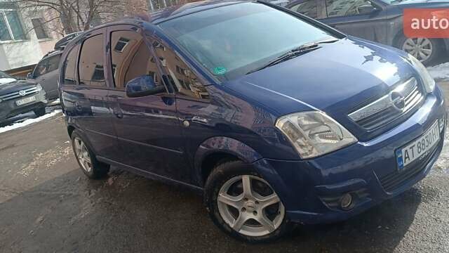 Синий Опель Мерива, объемом двигателя 1.61 л и пробегом 224 тыс. км за 3600 $, фото 1 на Automoto.ua