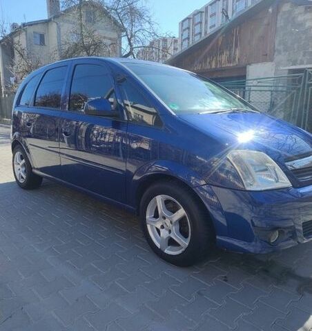 Синий Опель Мерива, объемом двигателя 1.61 л и пробегом 260 тыс. км за 3600 $, фото 1 на Automoto.ua