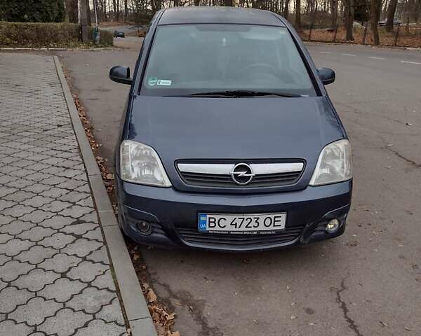 Синий Опель Мерива, объемом двигателя 1.6 л и пробегом 227 тыс. км за 4900 $, фото 1 на Automoto.ua