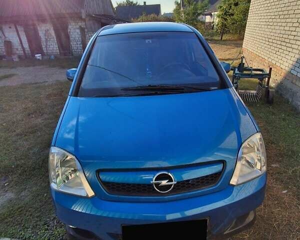 Синий Опель Мерива, объемом двигателя 1.6 л и пробегом 190 тыс. км за 5000 $, фото 1 на Automoto.ua