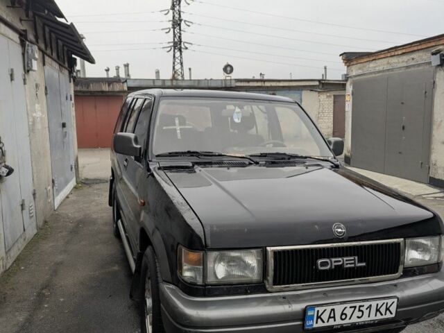 Черный Опель Монтерей, объемом двигателя 3.2 л и пробегом 211 тыс. км за 1000 $, фото 1 на Automoto.ua