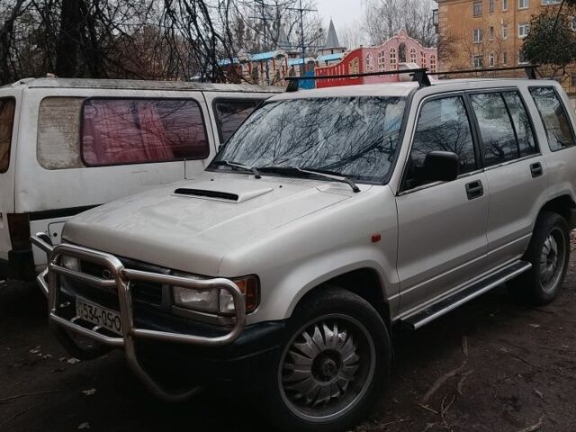 Серый Опель Монтерей, объемом двигателя 3.1 л и пробегом 238 тыс. км за 5600 $, фото 1 на Automoto.ua