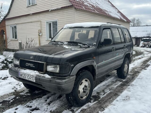 Серый Опель Монтерей, объемом двигателя 3.2 л и пробегом 200 тыс. км за 1699 $, фото 1 на Automoto.ua