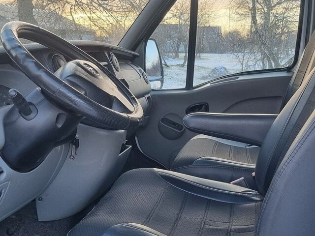 Белый Опель Movano, объемом двигателя 2.95 л и пробегом 328 тыс. км за 7500 $, фото 1 на Automoto.ua