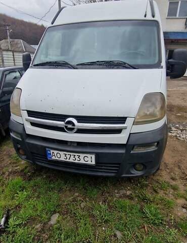 Білий Опель Movano, об'ємом двигуна 3 л та пробігом 500 тис. км за 5600 $, фото 1 на Automoto.ua