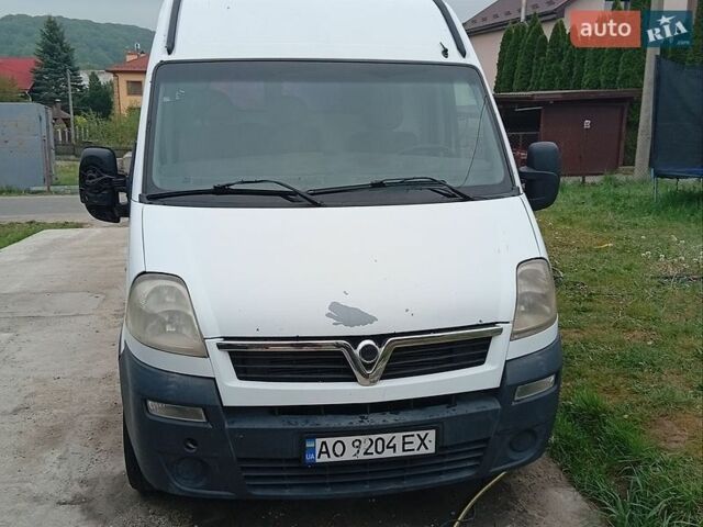 Белый Опель Movano, объемом двигателя 2.5 л и пробегом 400 тыс. км за 4700 $, фото 1 на Automoto.ua