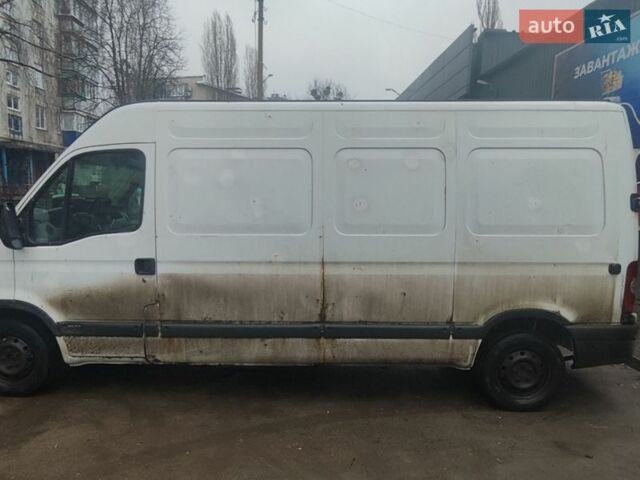 Белый Опель Movano, объемом двигателя 2.5 л и пробегом 260 тыс. км за 6000 $, фото 1 на Automoto.ua