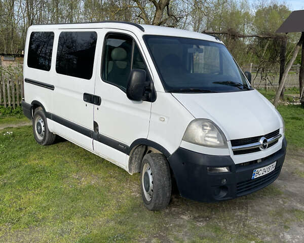 Белый Опель Movano, объемом двигателя 2.5 л и пробегом 465 тыс. км за 6200 $, фото 1 на Automoto.ua