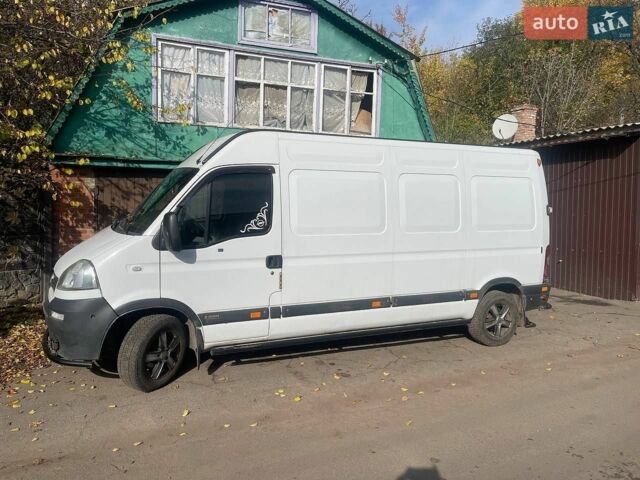 Белый Опель Movano, объемом двигателя 2.46 л и пробегом 300 тыс. км за 7500 $, фото 1 на Automoto.ua