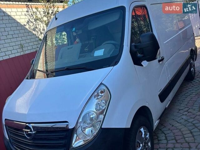 Белый Опель Movano, объемом двигателя 2.3 л и пробегом 278 тыс. км за 10800 $, фото 1 на Automoto.ua