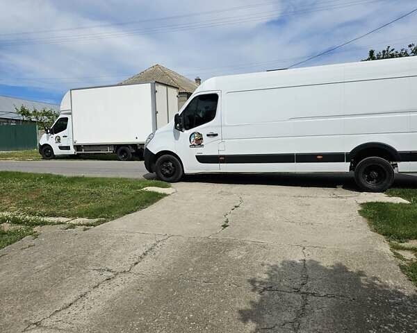 Білий Опель Movano, об'ємом двигуна 2.3 л та пробігом 390 тис. км за 14000 $, фото 1 на Automoto.ua