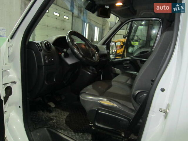 Білий Опель Movano, об'ємом двигуна 2.3 л та пробігом 170 тис. км за 15000 $, фото 1 на Automoto.ua