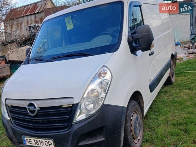 Белый Опель Movano, объемом двигателя 2.3 л и пробегом 322 тыс. км за 11800 $, фото 1 на Automoto.ua