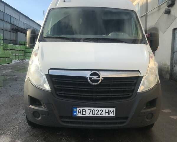 Белый Опель Movano, объемом двигателя 2.3 л и пробегом 530 тыс. км за 13500 $, фото 1 на Automoto.ua