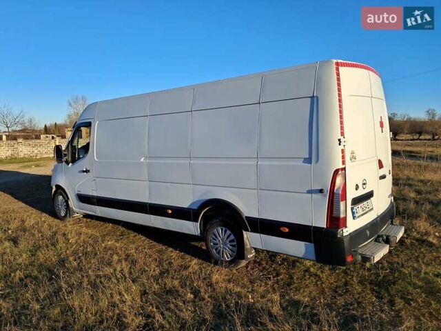 Белый Опель Movano, объемом двигателя 2.3 л и пробегом 400 тыс. км за 14800 $, фото 1 на Automoto.ua