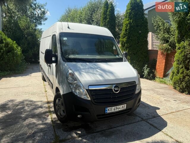 Белый Опель Movano, объемом двигателя 2.3 л и пробегом 391 тыс. км за 12400 $, фото 1 на Automoto.ua