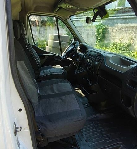 Белый Опель Movano, объемом двигателя 2.3 л и пробегом 400 тыс. км за 13000 $, фото 1 на Automoto.ua