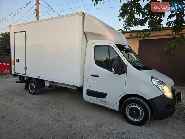 Белый Опель Movano, объемом двигателя 2.3 л и пробегом 320 тыс. км за 16900 $, фото 1 на Automoto.ua