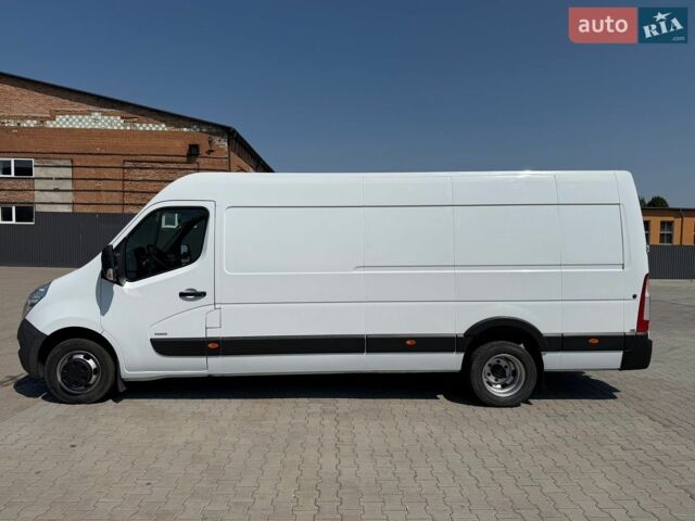 Белый Опель Movano, объемом двигателя 2.3 л и пробегом 308 тыс. км за 19800 $, фото 1 на Automoto.ua