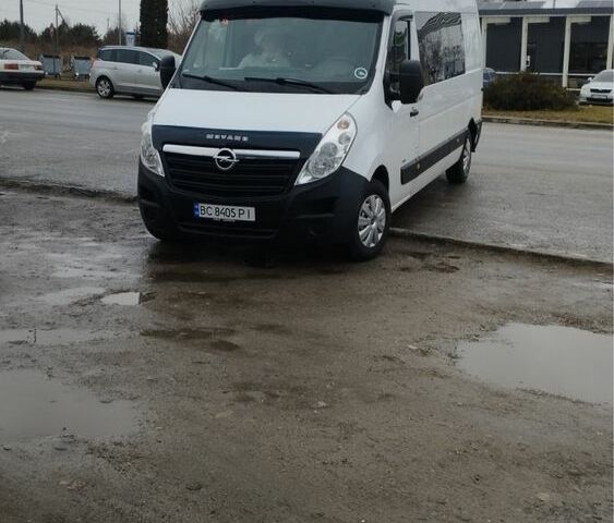 Белый Опель Movano, объемом двигателя 2.3 л и пробегом 408 тыс. км за 20000 $, фото 1 на Automoto.ua