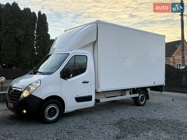 Белый Опель Movano, объемом двигателя 2.3 л и пробегом 262 тыс. км за 18600 $, фото 1 на Automoto.ua