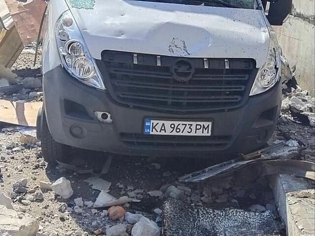Білий Опель Movano, об'ємом двигуна 2.3 л та пробігом 221 тис. км за 7500 $, фото 1 на Automoto.ua