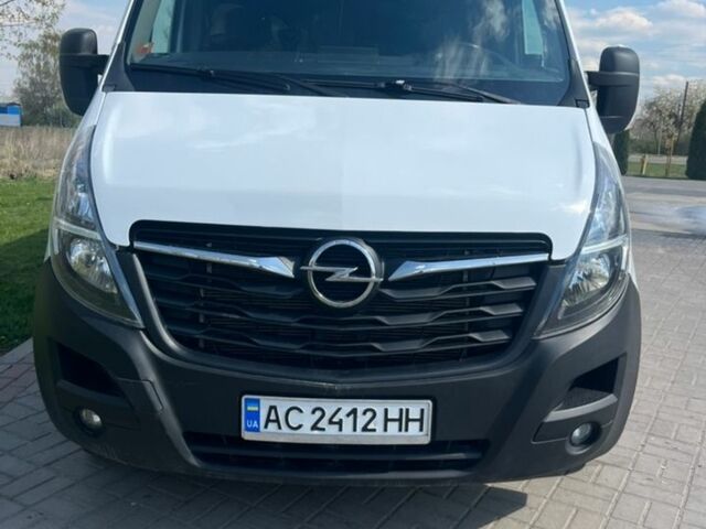 Белый Опель Movano, объемом двигателя 2.3 л и пробегом 250 тыс. км за 17200 $, фото 1 на Automoto.ua