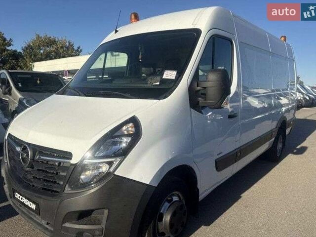 Белый Опель Movano, объемом двигателя 2.3 л и пробегом 155 тыс. км за 37000 $, фото 1 на Automoto.ua