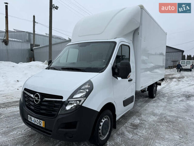 Белый Опель Movano, объемом двигателя 2.3 л и пробегом 350 тыс. км за 22500 $, фото 1 на Automoto.ua
