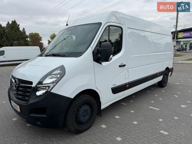 Белый Опель Movano, объемом двигателя 2.3 л и пробегом 245 тыс. км за 19300 $, фото 1 на Automoto.ua