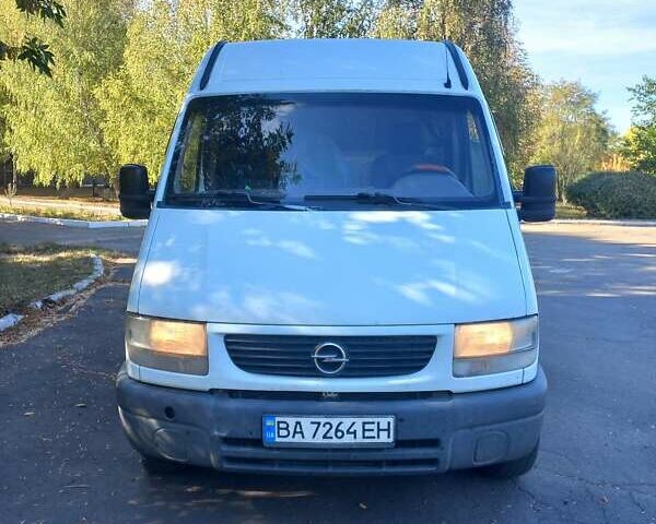 Белый Опель Movano, объемом двигателя 2.8 л и пробегом 670 тыс. км за 4000 $, фото 1 на Automoto.ua