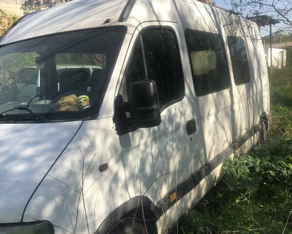 Белый Опель Movano, объемом двигателя 2.8 л и пробегом 300 тыс. км за 3000 $, фото 1 на Automoto.ua