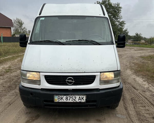 Білий Опель Movano, об'ємом двигуна 2.5 л та пробігом 4 тис. км за 3500 $, фото 1 на Automoto.ua