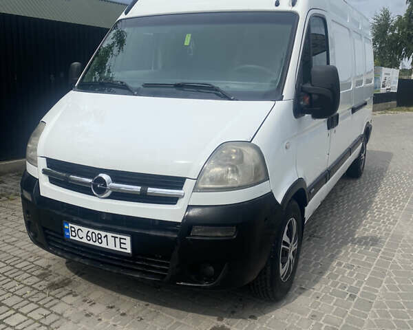 Белый Опель Movano, объемом двигателя 2.5 л и пробегом 408 тыс. км за 7800 $, фото 1 на Automoto.ua