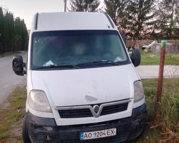 Белый Опель Movano, объемом двигателя 2.5 л и пробегом 390 тыс. км за 3400 $, фото 1 на Automoto.ua