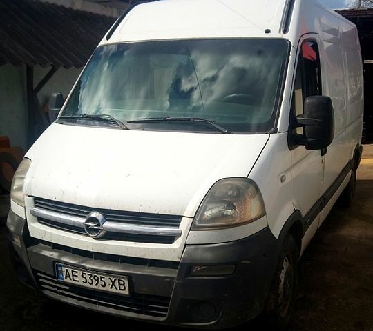 Белый Опель Movano, объемом двигателя 2.5 л и пробегом 400 тыс. км за 6200 $, фото 1 на Automoto.ua