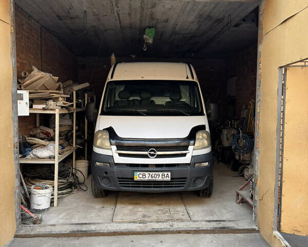 Белый Опель Movano, объемом двигателя 2.46 л и пробегом 460 тыс. км за 6200 $, фото 1 на Automoto.ua