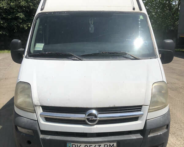 Белый Опель Movano, объемом двигателя 2.46 л и пробегом 248 тыс. км за 7500 $, фото 1 на Automoto.ua