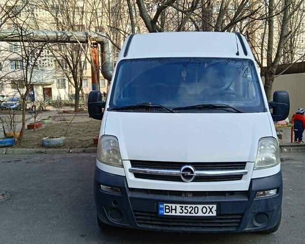 Белый Опель Movano, объемом двигателя 2.46 л и пробегом 341 тыс. км за 6000 $, фото 1 на Automoto.ua