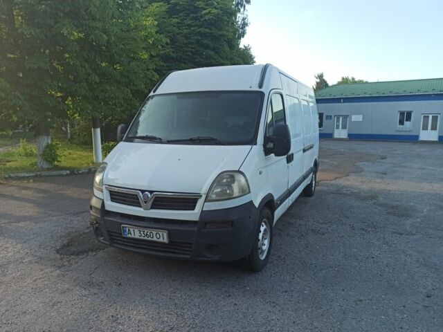 Белый Опель Movano, объемом двигателя 2.5 л и пробегом 282 тыс. км за 4400 $, фото 1 на Automoto.ua